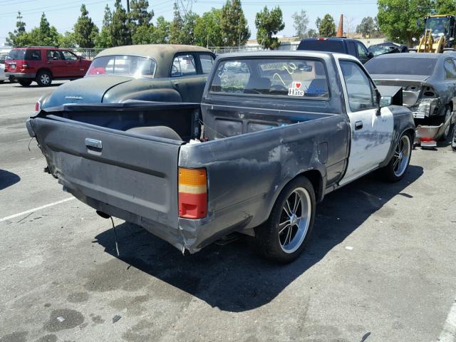 JT4RN81AXN0093812 - 1992 TOYOTA PICKUP 1/2 GRAY photo 4