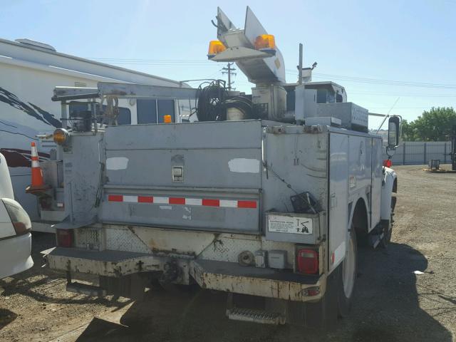 1FDMF70J8SVA21892 - 1995 FORD F700 WHITE photo 4