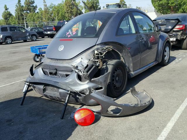 3VWCK21C72M451323 - 2002 VOLKSWAGEN NEW BEETLE 灰色 照片 4