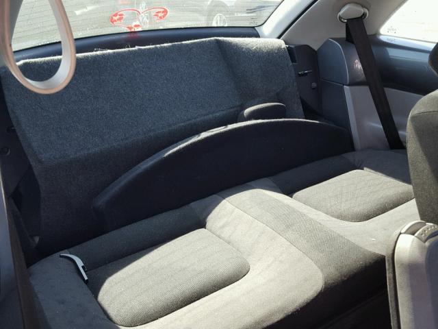 3VWCK21C72M451323 - 2002 VOLKSWAGEN NEW BEETLE 灰色 照片 6