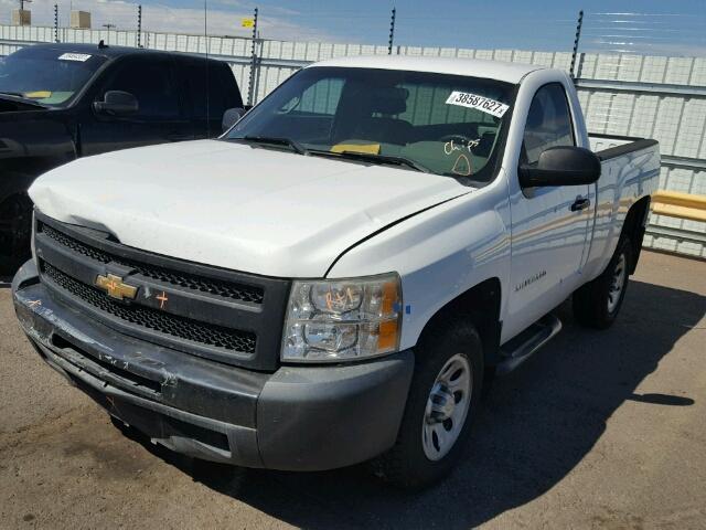 1GCPCPEX5AZ195000 - 2010 CHEVROLET SILVERADO WHITE photo 2