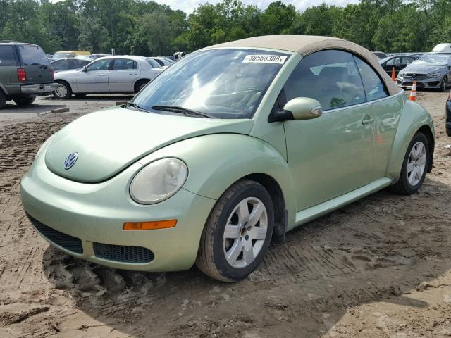 3VWRF31Y07M404299 - 2007 VOLKSWAGEN NEW BEETLE 绿色 照片 2