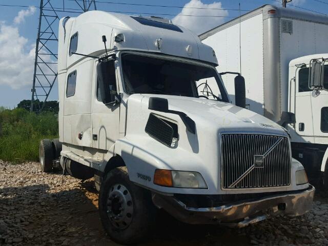 4V4NC9TJ03N343909 - 2003 VOLVO VN VNL WHITE photo 1