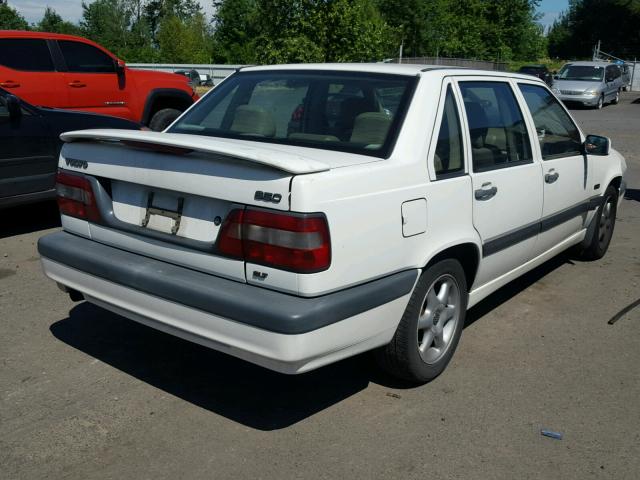 YV1LS5511S2225065 - 1995 VOLVO 850 BASE WHITE photo 4