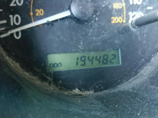 KL1TD56696B621932 - 2006 CHEVROLET AVEO BASE Մոխրագույն լուսանկար 8