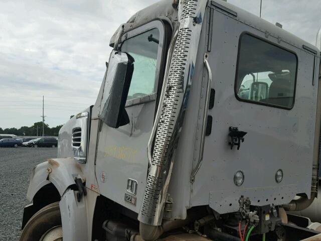 3AKJGNBG7GDHS6779 - 2016 FREIGHTLINER CONVENTION GRAY photo 9