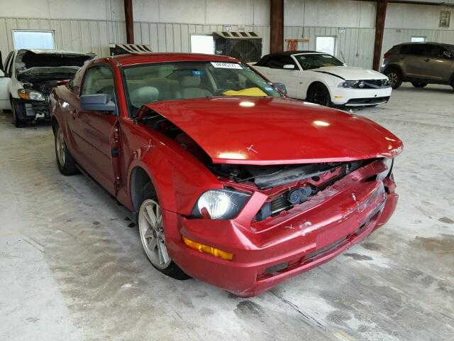 1ZVHT80N685130414 - 2008 FORD MUSTANG RED photo 1