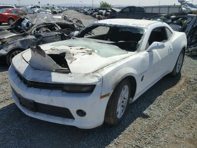 2G1FC1E33F9301766 - 2015 CHEVROLET CAMARO LT WHITE photo 2