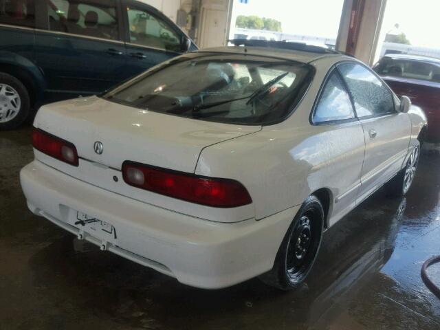 JH4DC4359XS014631 - 1999 ACURA INTEGRA LS WHITE photo 4