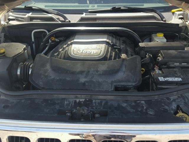 1J8HG58227C520882 - 2007 JEEP COMMANDER SILVER photo 7