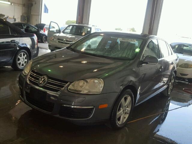 3VWRZ71K79M138292 - 2009 VOLKSWAGEN JETTA SE GRAY photo 2