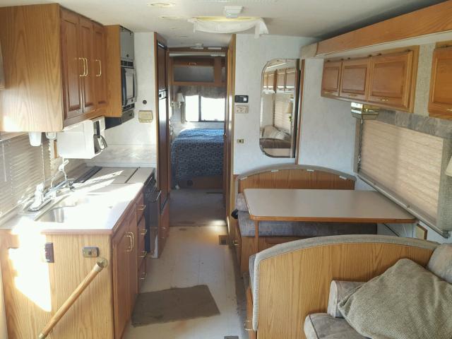 3FCNF53S1XJA34567 - 1999 WINNEBAGO ADVENTURER WHITE photo 6