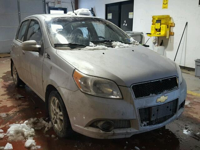 KL1TD66E49B671266 - 2009 CHEVROLET AVEO LS SILVER photo 1