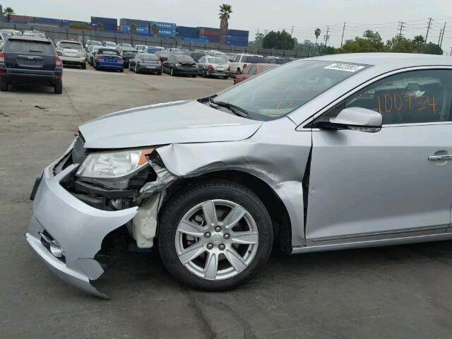 1G4GC5E3XDF152923 - 2013 BUICK LACROSSE SILVER photo 9