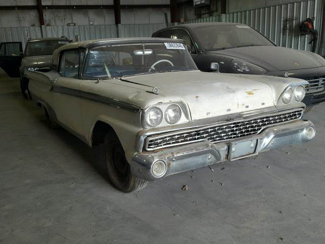 H9FW201354 - 1959 FORD SKYLINER WHITE photo 1