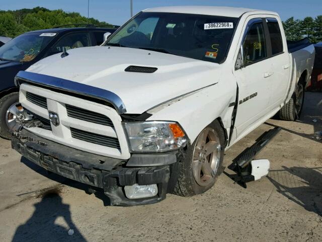 1D7RV1GT2BS675005 - 2011 DODGE RAM 1500 WHITE photo 2