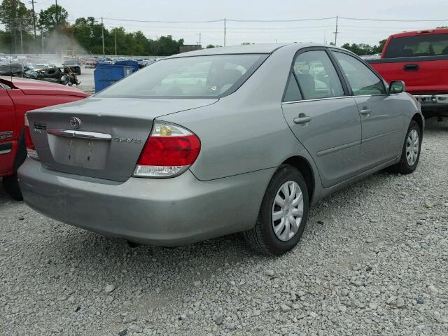 4T1BE32K45U572923 - 2005 TOYOTA CAMRY LE/X SILVER photo 4