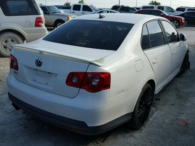 3VWXJ71K77M138823 - 2007 VOLKSWAGEN JETTA WHITE photo 4