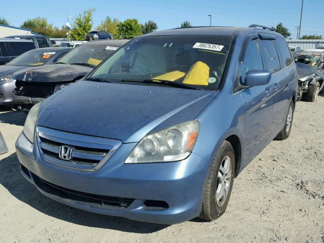 5FNRL38716B101267 - 2006 HONDA ODYSSEY EX BLUE photo 2