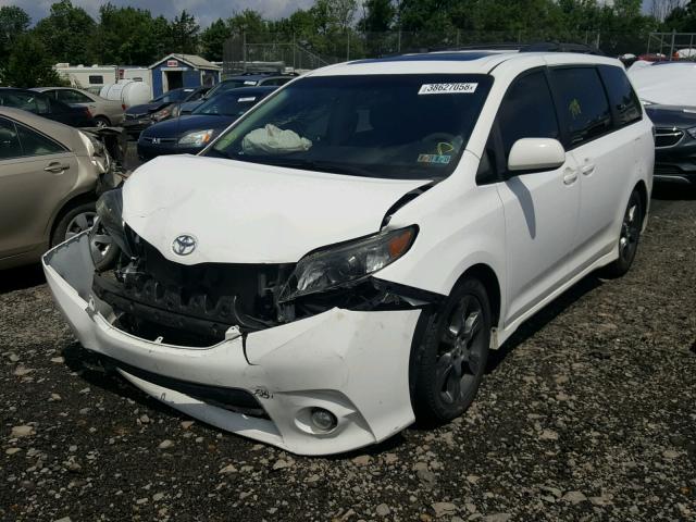 5TDXK3DC9BS174695 - 2011 TOYOTA SIENNA SPO WHITE photo 2