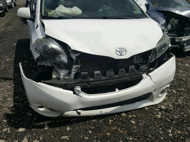 5TDXK3DC9BS174695 - 2011 TOYOTA SIENNA SPO WHITE photo 9