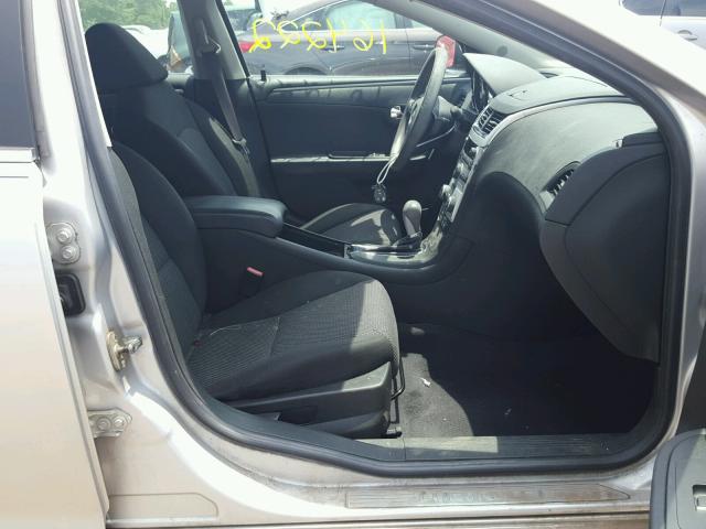 1G1ZC5E06AF199292 - 2010 CHEVROLET MALIBU 1LT 银色 照片 5