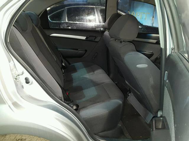 KL1TD56638B007428 - 2008 CHEVROLET AVEO BASE Srebrny zdjęcie 6
