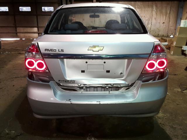 KL1TD56638B007428 - 2008 CHEVROLET AVEO BASE Srebrny zdjęcie 9