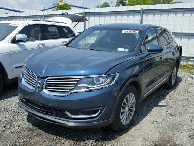 2LMTJ8KR3GBL50588 - 2016 LINCOLN MKX SELECT GRAY photo 2