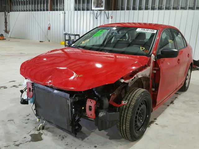3VW2K7AJ6FM427477 - 2015 VOLKSWAGEN JETTA BASE 红色 照片 2