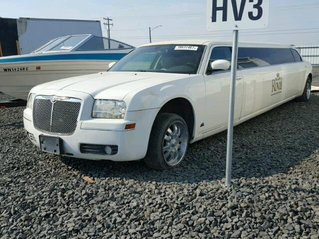 2C3KA53G96H206275 - 2006 CHRYSLER 300 WHITE photo 2