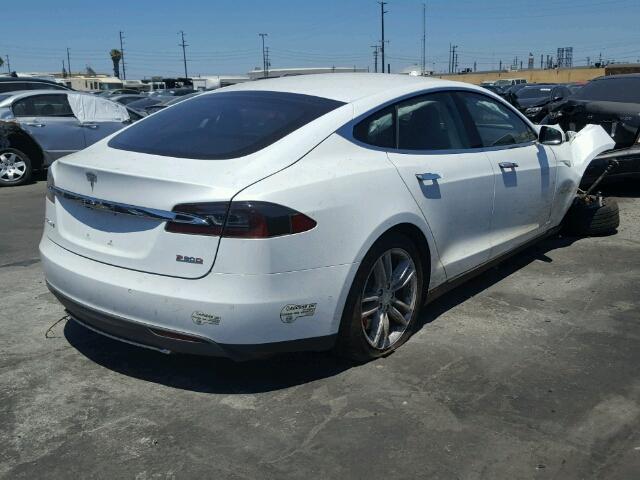 5YJSA1E45GF125093 - 2016 TESLA MODEL S WHITE photo 4