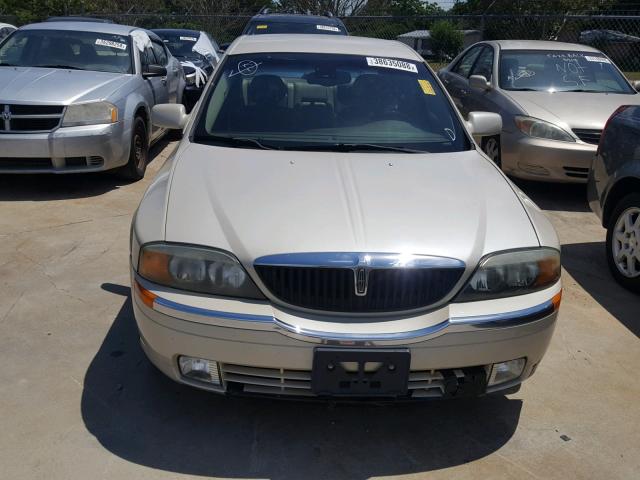 1LNHM86S12Y704884 - 2002 LINCOLN LS 米色 照片 9