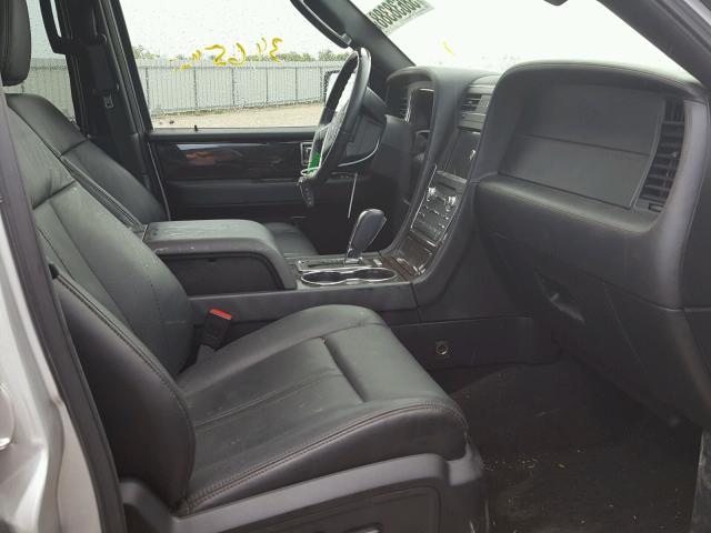 5LMJJ3KT9HEL03487 - 2017 LINCOLN NAVIGATOR SILVER photo 5