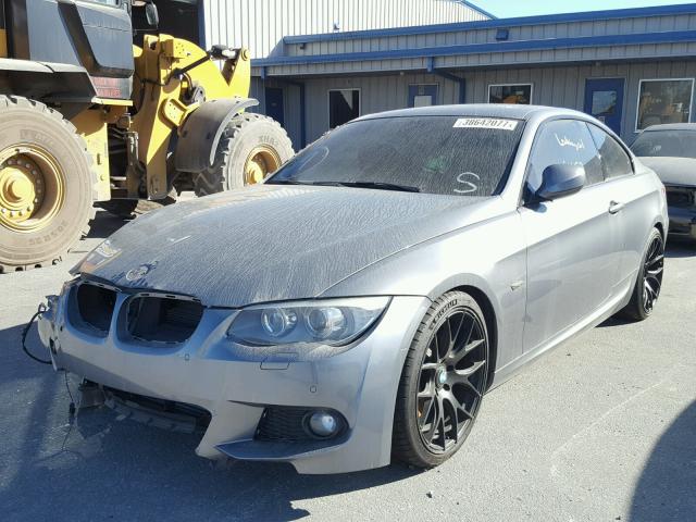 WBAKG7C56CE802724 - 2012 BMW 335 I GRAY photo 2