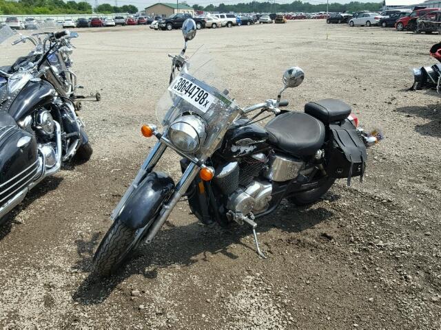 JH2RC44393M705197 - 2003 HONDA VT750 CDA 黑色 照片 2