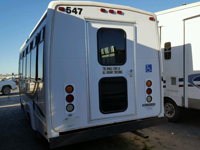 1FDXE45SXYHA80787 - 2000 FORD E450 SUP D WHITE photo 3