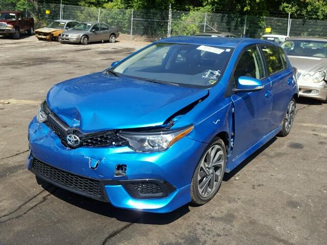 JTNKARJE0JJ558717 - 2018 TOYOTA COROLLA IM BLUE photo 2