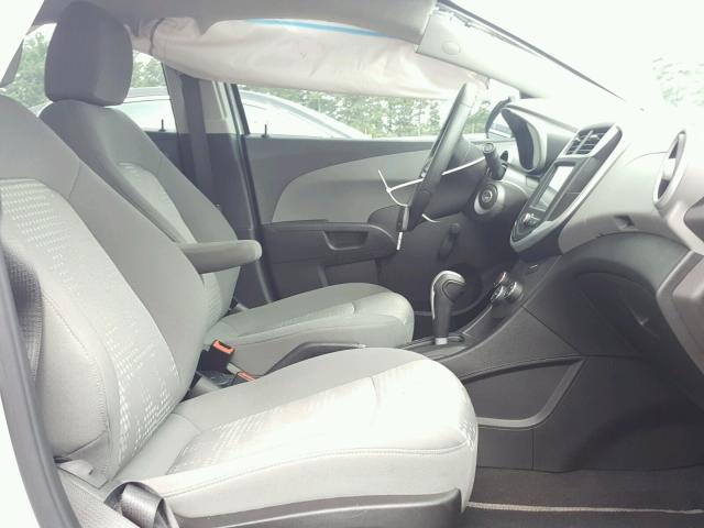 1G1JB5SH5H4176635 - 2017 CHEVROLET SONIC LS 银色 照片 5