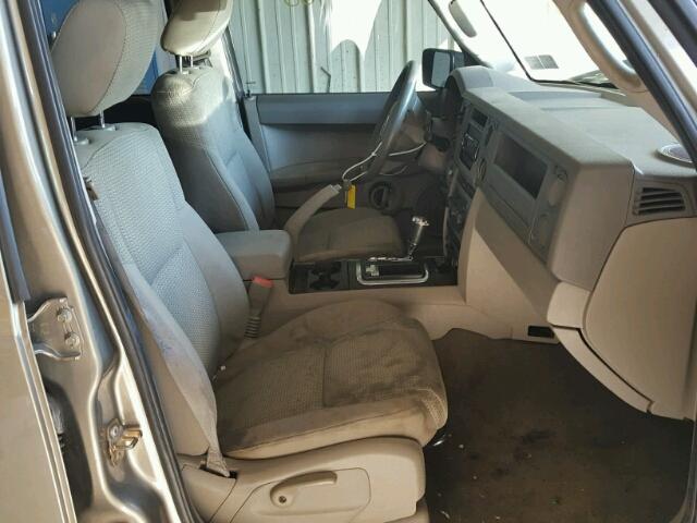 1J8HG48N36C229259 - 2006 JEEP COMMANDER ბეჟი ფოტო 5