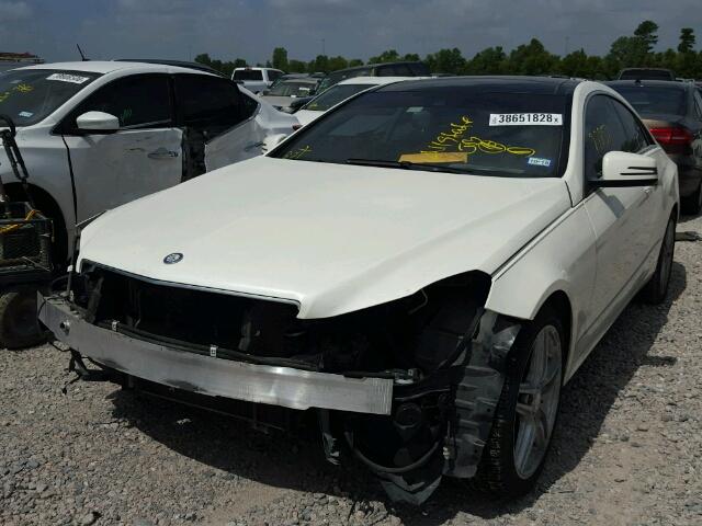 WDDKJ8JB6DF204086 - 2013 MERCEDES-BENZ E 350 4MAT WHITE photo 2