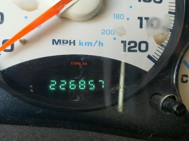 1J4GL38K62W333147 - 2002 JEEP LIBERTY RE GREEN photo 8