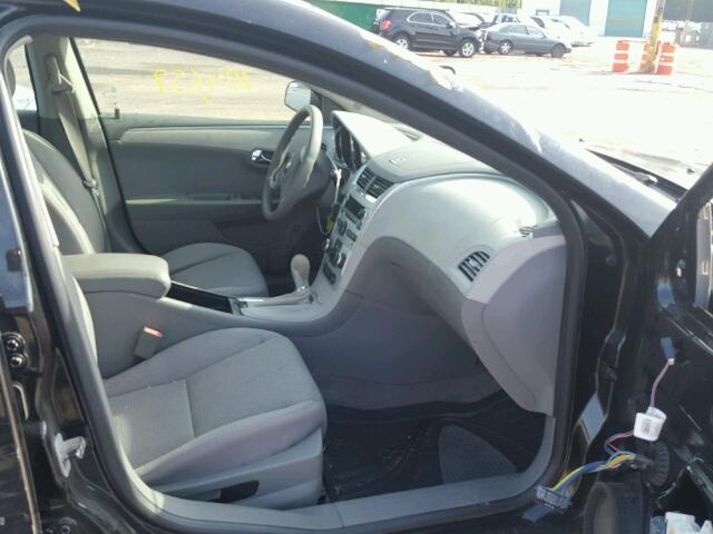1G1ZB5EB6A4122258 - 2010 CHEVROLET MALIBU LS შავი ფოტო 5