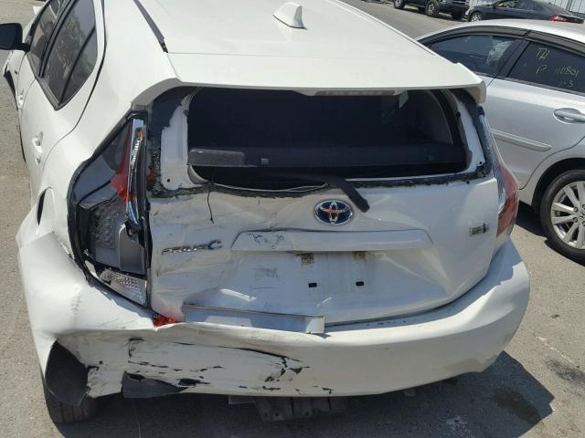 JTDKDTB36F1580315 - 2015 TOYOTA PRIUS C WHITE photo 9