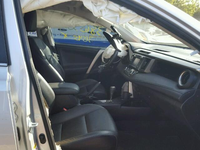 JTMDFREV5FD168324 - 2015 TOYOTA RAV4 银色 照片 5