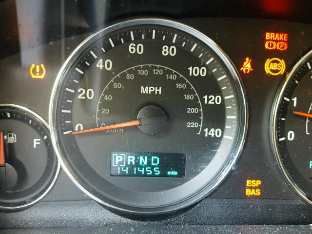 1J8HH48K17C622682 - 2007 JEEP COMMANDER RED photo 8