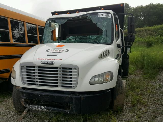 1FVACVDDX7HY63961 - 2007 FREIGHTLINER M2 106 MED WHITE photo 2