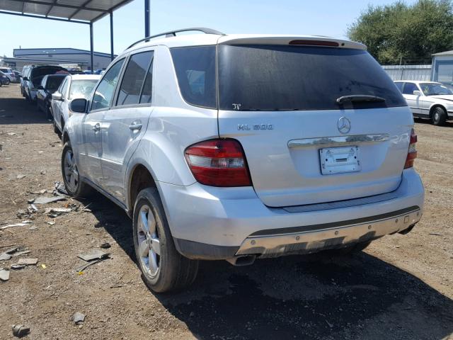 4JGBB75E66A046138 - 2006 MERCEDES-BENZ ML 500 SILVER photo 3