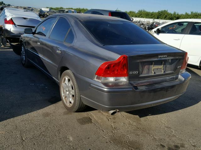 YV1RS592052471929 - 2005 VOLVO S60 2.5T CHARCOAL photo 3