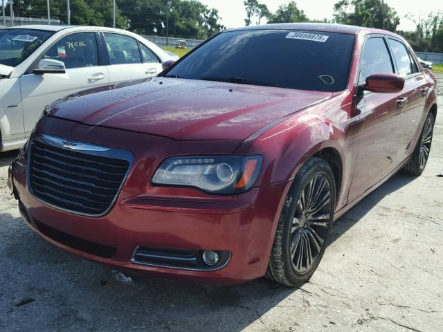 2C3CCABG0EH229032 - 2014 CHRYSLER 300 S MAROON photo 2